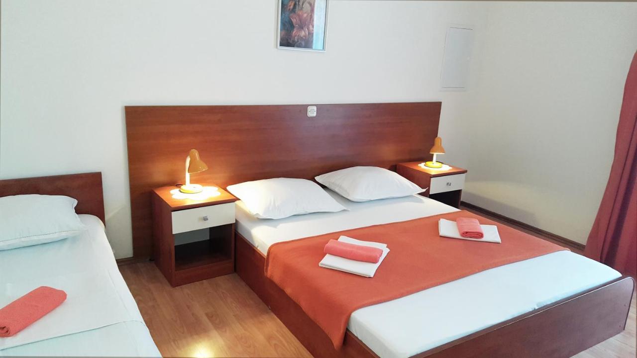 Apartments With A Parking Space Gradac, Makarska - 11332 グラダツ エクステリア 写真