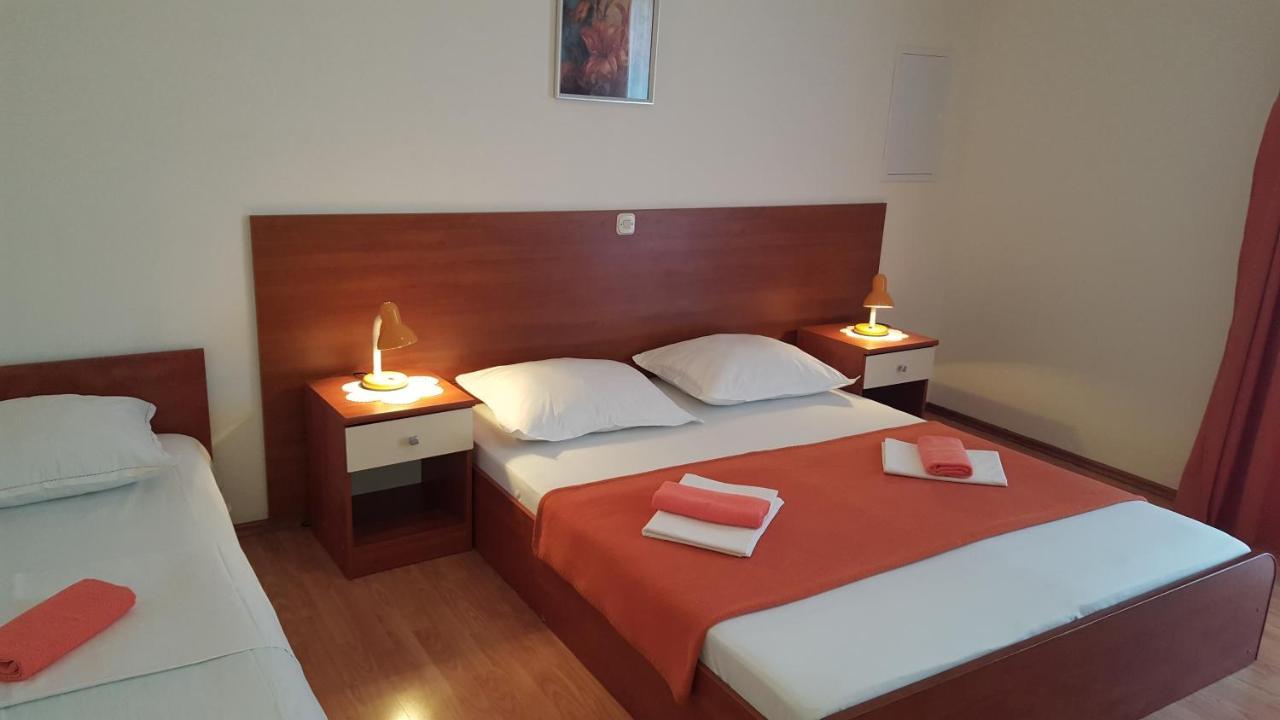 Apartments With A Parking Space Gradac, Makarska - 11332 グラダツ エクステリア 写真