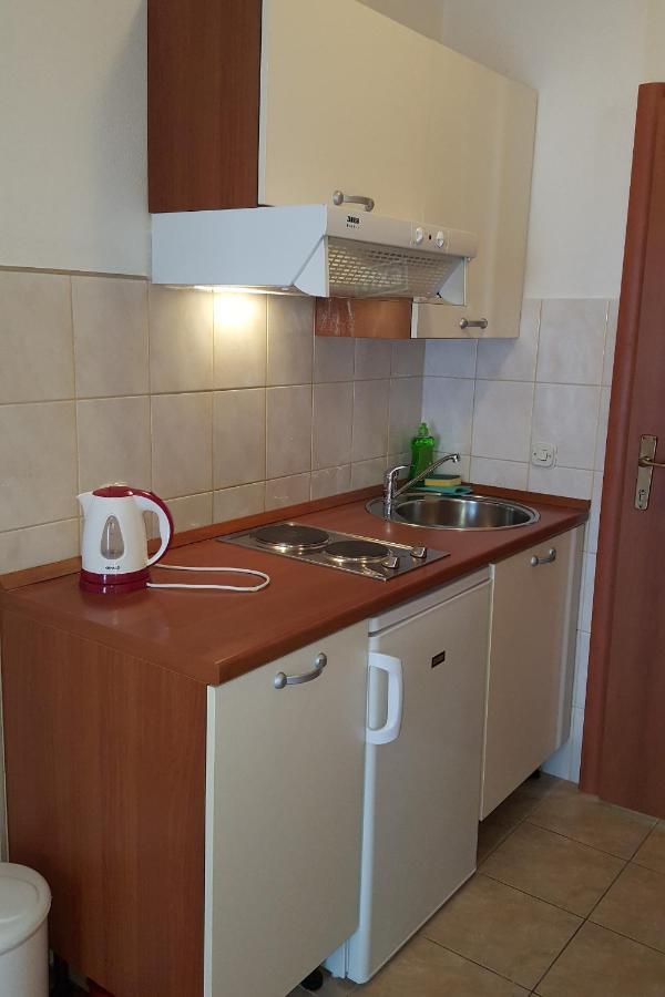 Apartments With A Parking Space Gradac, Makarska - 11332 グラダツ エクステリア 写真