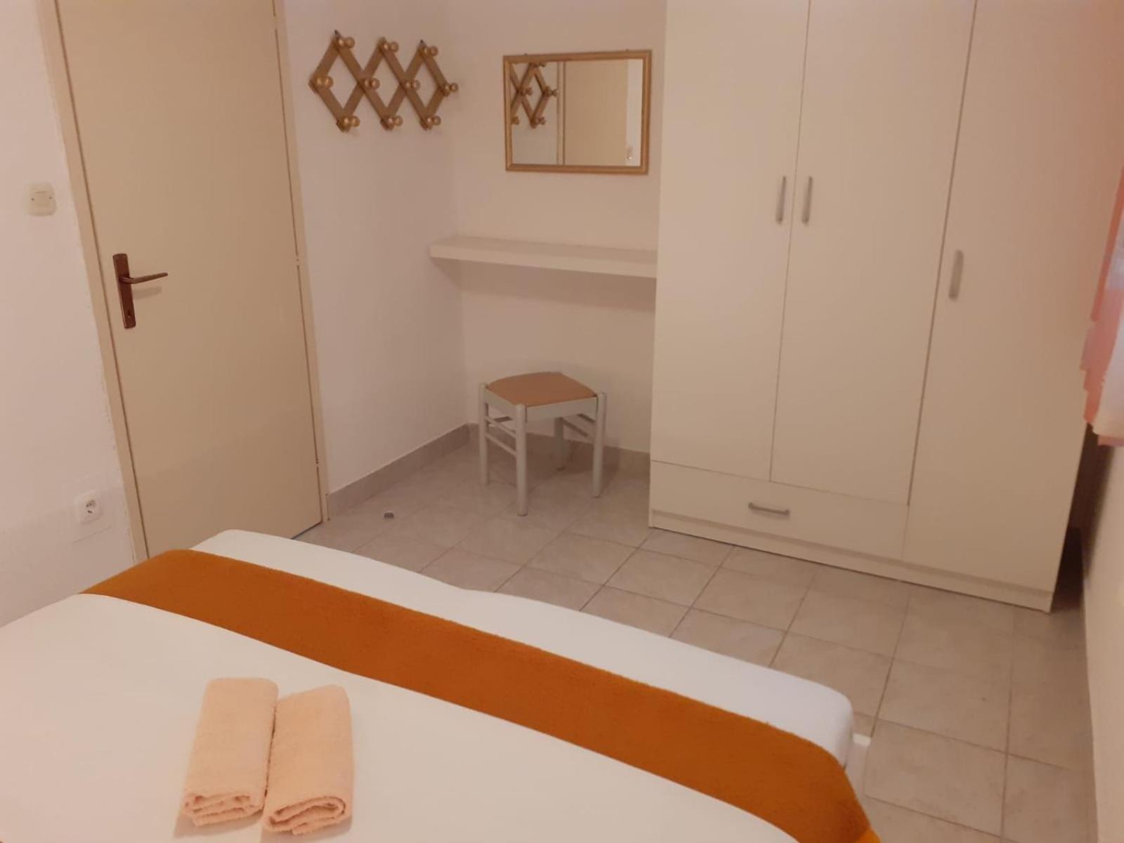 Apartments With A Parking Space Gradac, Makarska - 11332 グラダツ 部屋 写真