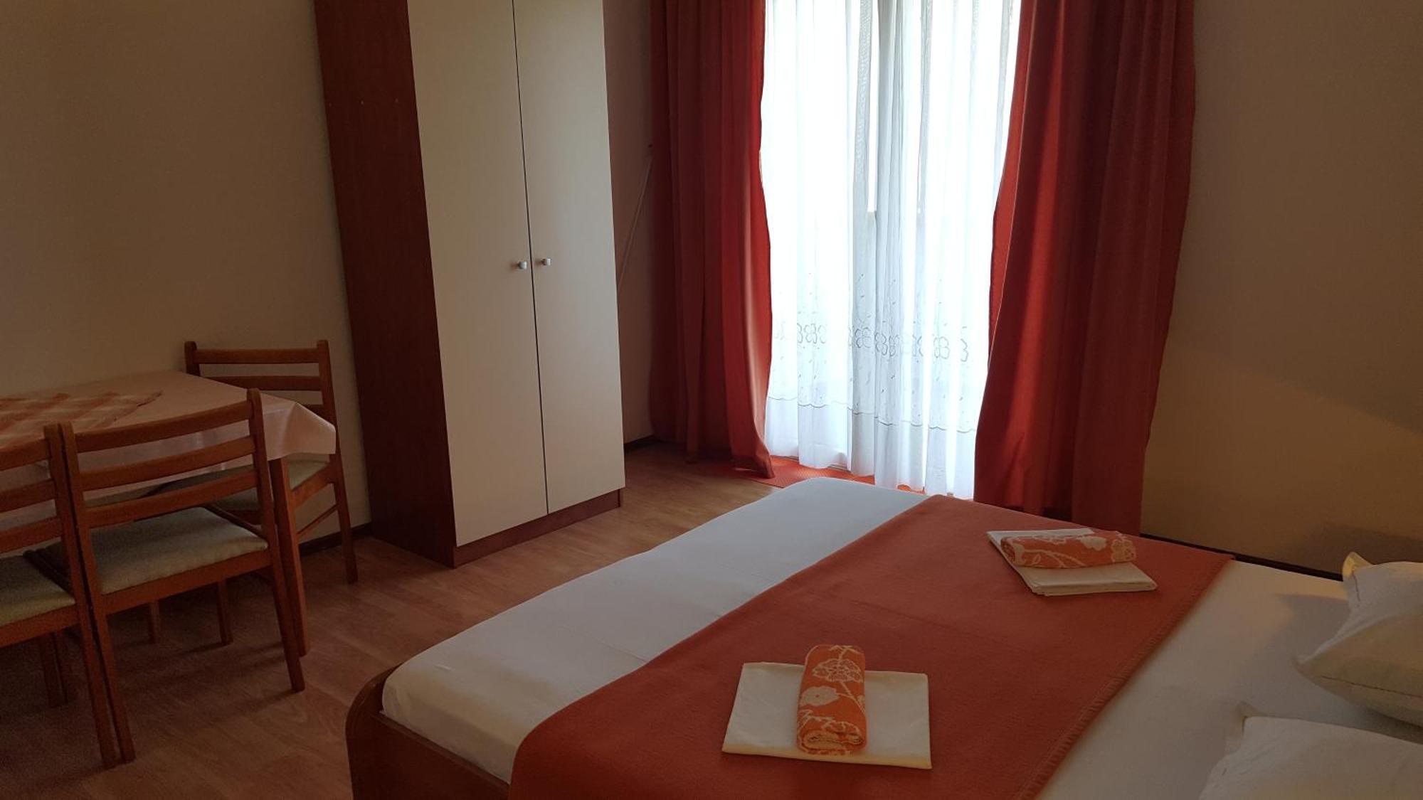 Apartments With A Parking Space Gradac, Makarska - 11332 グラダツ 部屋 写真