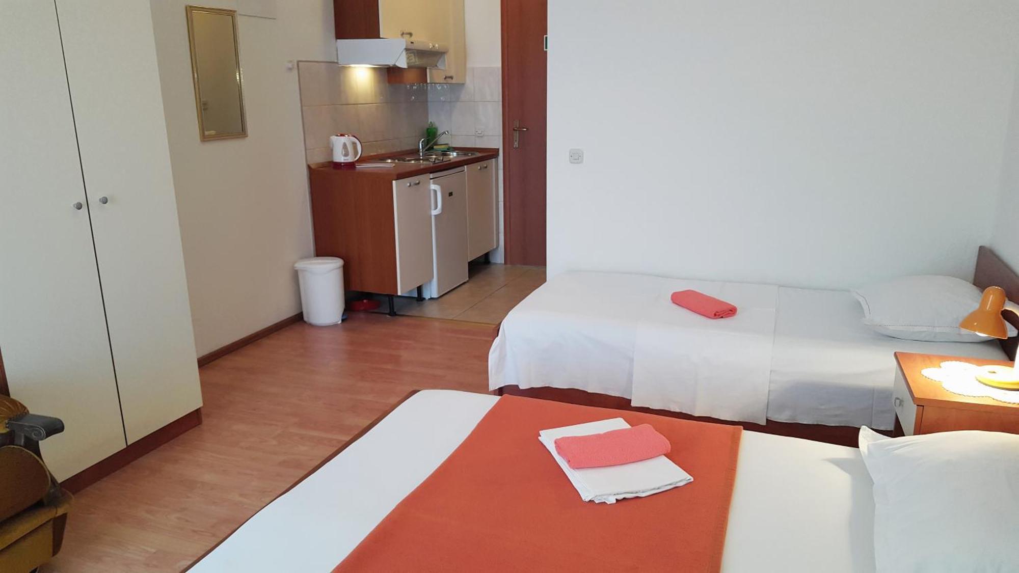 Apartments With A Parking Space Gradac, Makarska - 11332 グラダツ エクステリア 写真